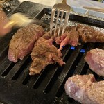 もみだれ焼肉 獅子楼 - フォークでさけるやつ♡