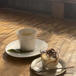 南町テラス - 夏みかんの緑茶と豆花(トウファ)小豆餡と特製黒蜜