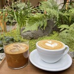 WEEKENDERS COFFEE ROASTERY - カフェラテ（アイスとホット）