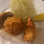 洋食・ワイン フリッツ - エビフライとメンチ