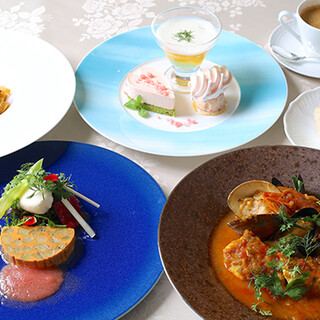 食材の魅力を際立たせ、ひと皿ひと皿に想いを込めて仕上げます