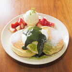 濃い抹茶パンケーキ