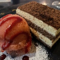 Pecorino Market&Restaurant - 