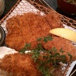 とんかつ マンジェ - ヘレチョイス定食　　牡蠣、カニクリームコロッケ選択