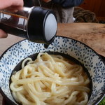 釜玉うどんは混ぜたものが来ます