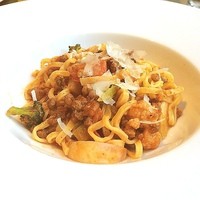 チリエージョ - パスタ☆チリエージョ特製ボロネーゼソースのタリオリーニ
                  ブロッコリー、カリフラワーなども入った、手の込んだミートソース。ニンニク苦手な私でも美味しくいただけました。もちろん生パスタです＼(^o^)／