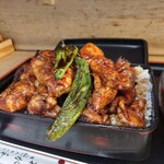 Ogawa - 焼鳥重。ご飯大盛、肉増し