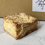 人舟 - 酵母スコーン　220円