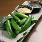 Steamed snap peas with two types of mayonnaise