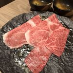 近江うし焼肉 にくTATSU - 出汁を使った焼きしゃぶ