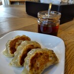 伊藤商店 - 伊藤餃子 (３個) ¥450