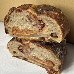 人舟 - 紅茶酵母ブラッドオレンジ　450円　断面