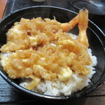 Sobadokoro Yoshida - 【天丼（吸物・漬物付）　１２８０円】