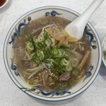 ラーメン 天 - Bセット (ラーメン、ライス、餃子(7コ入)) 950円 