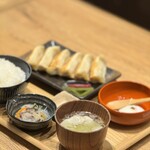 肉汁餃子のダンダダン - 