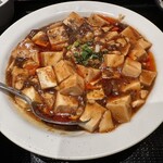 上海華龍 - 【2024.4.1(月)】麻婆豆腐定食（並盛・ライスのおかわり無料）950円の麻婆豆腐