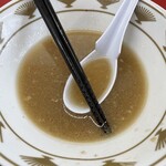 ラーメン もっけだの - 『えび塩ちゃんぽん』のスープ