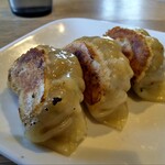 伊藤商店 - 【伊藤餃子】女将さんのお勧めの食べ方は、まずはそのままで！