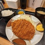 菜肴ますだ - とんかつ定食