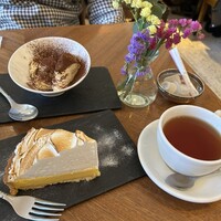 表参道バンブー - レモンタルトとティラミスです。