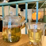 HENGEN - 季節のブレンド茶・ジャスミン、杏仁、金針菜、クコの実
