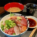 ふくちゃん家 - 本日の海鮮丼1200円ご飯大盛無料