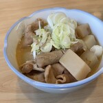 かんだうどん - モツ煮