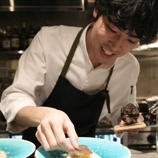 The chef is Kazuki Yokohama.