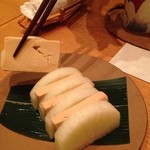 酒肴屋 いっこう - クリームチーズの味噌漬け