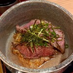 武蔵 - 半分残して出汁を入れて肉まぶし、ネギ・海苔・わさびを入れて食べますがめちゃめちゃ美味しい