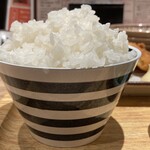 伊達な居酒屋 山の猿 - ご飯大盛は無料