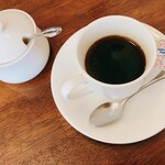 Pikurusu - ドリンクは コーヒー、ウーロン茶、オレンジジュース から選べました