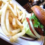 MOOSE HILLS BURGER - エビカツバーガー(1400円)