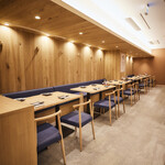 博多海鮮 つまむ。 - テーブル席（団体様利用可能）