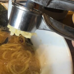 麺屋 伍利羅 - にんにくへずり