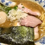 麺尊 RAGE - 濃厚豚骨魚介らーめん 1,600円＋特製トッピング 500円