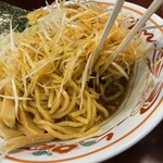 ぶぶか - 汁というかタレは意外とありながら、食べ終わり頃にはちょうど良い感じで麺と馴染んでなくなってました。