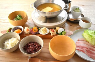 Shoku Kyoutoogawa Shouyaku Resutoran - お鍋から始まる健康的な京都の朝食