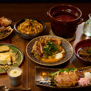 日本酒も飲み放題！山賊焼きをはじめ当店名物が味わえるコース