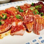 Yakiniku no maruchyan - ロース、ハラミ、レバー