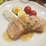キッチン ブルー グローブ - 鶏もも肉と海老のバロンティーヌのアップ
