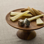 Supein Shokudou Ra Faro-Ra - スペインチーズの盛り合わせ Assorted Spanish Cheeses