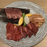 Yakiniku Toraji - トラジ御膳の肉
