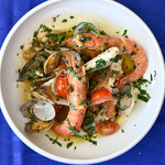 Seafood aqua pazza style