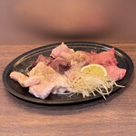 新宿焼肉 ホルモンいのうえ - 