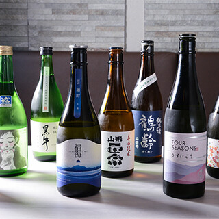 Enjoy the match of 15 types of seasonal sake and food ◎Domestic wine available
