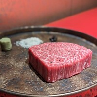 和牛とタン 焼肉 とみ 新橋本店 - 