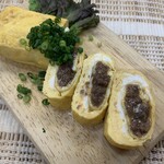 大衆酒場百萬馬力 - 馬どて入りだし巻き玉子