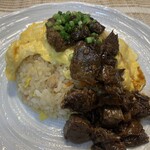大衆酒場百萬馬力 - 馬すじ玉子チャーハン