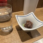 立呑み 晩杯屋 - 熱燗、サービス品